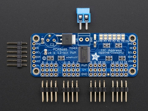Imagen 2 de 5 de Adafruit Controlador De Servos 16-ch Pwm, I2c - Servomotor