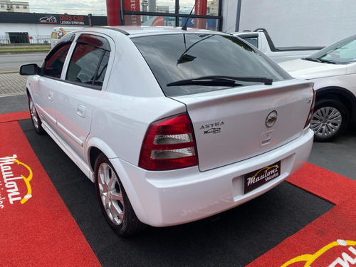 Chevrolet Astra Hatch Advantage 2.0 08v(140cv)