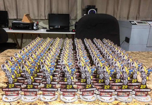 20 Troféus De Trilha Lembrança Trilheiros Personalizados
