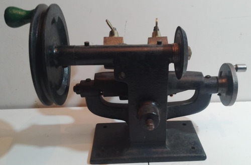 Copiadora De Llaves Tipo Yale S/motor En Excelente Estado (Usado)