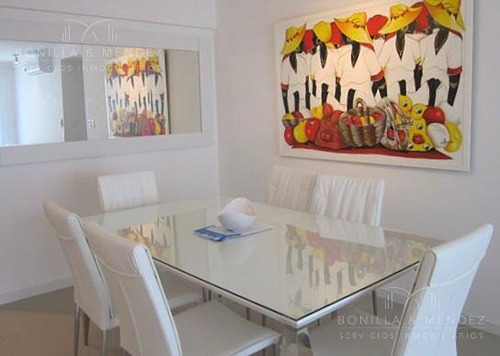 Wind Tower, Excelente Unidad Equipada De 2 Dormitorios, 1 De Ellos En Suite!