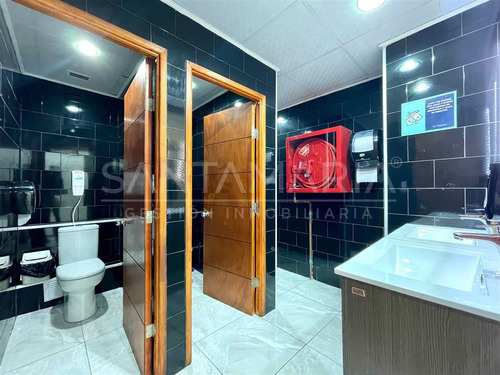 Arriendo Oficina Ubicada En Arturo Prat, Concepción