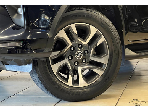 Toyota Hilux SW4 2.8 D-4D TURBO DIESEL DIAMOND 7L 4X4 AUTOMÁTICO