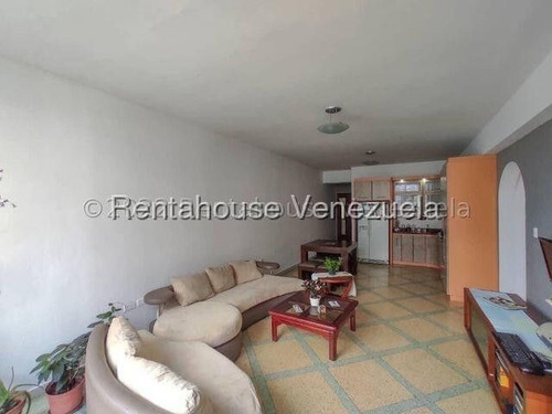 Apartamento En Alquiler Av Andres Bello Db 25-20045