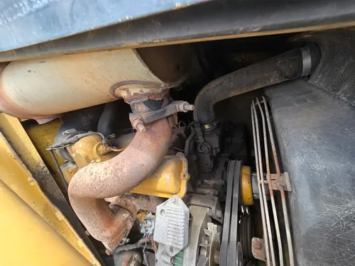 Pala Con Retro Cat 430e 4x4 En Tucumán Envíos Al País