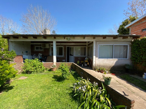 Casa 1 Dormitorio Con Local En Venta City Bell