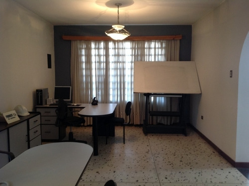 Imagen 5 de 20 de Casa Comercial De Dos Plantas En Venta, Sector San José De Tarbes437663