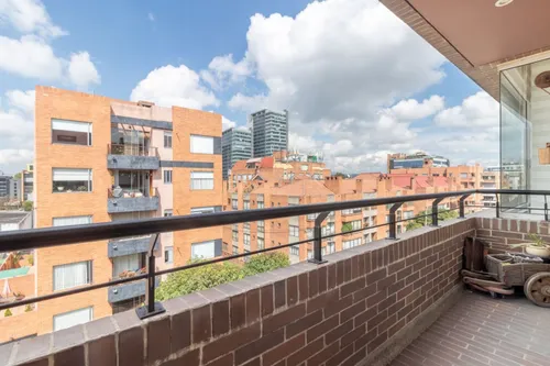Apartamento En Venta En Chicó Navarra. Cod V9010