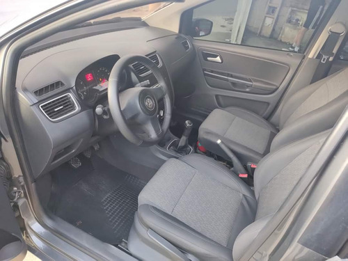 Imagem 8 de 15 de Volkswagen Fox 2013 1.0 Trend Tec Total Flex 5p