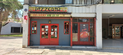 Venta Derechos De Llaves De Local Comercial Destinado A Pizz