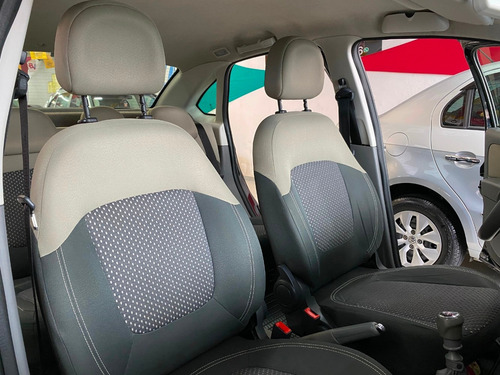 Grand Siena Essence 1.6 Flex Completo 2015 Impecável !!