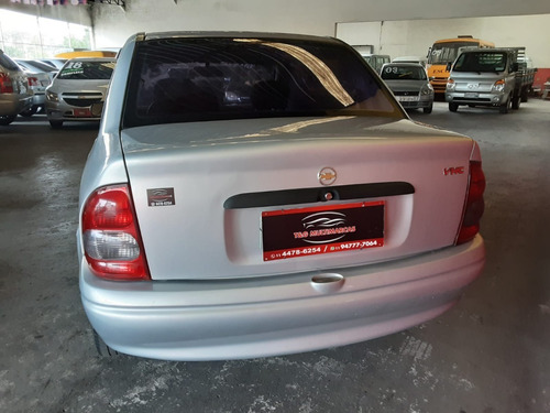 Imagem 5 de 15 de Chevrolet - Corsa Classic 1.0 Ano 2003