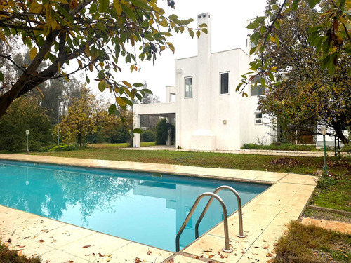 Gran Casa En Condominio, Colina (103610)