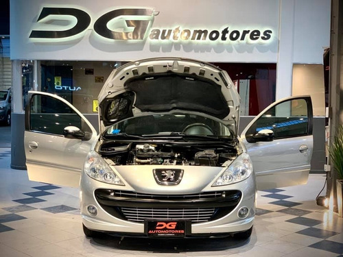 Peugeot 207 Compact Xs 1.9d 2010 128.000km Gris