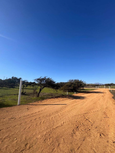 Vendo Parcela A Orilla De Calle En Los Laureles Limache