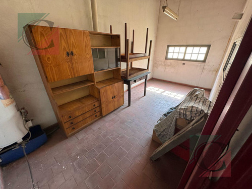Casa En 3 Ambientes Con Cochera Y Galpon