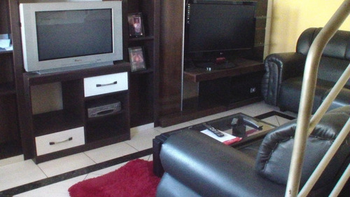 Linda Casa 3 Quartos Muito Bem Localizada