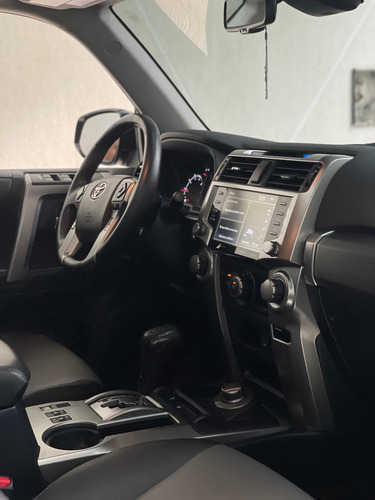 Toyota 4runner Sr5 2022