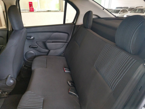 Imagem 11 de 12 de Renault Logan 1.0 12v Sce Flex Authentique Manual