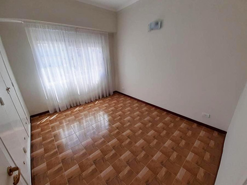 Imagen 6 de 10 de Departamento De 3 Ambientes - Balcon Terraza - San Martín 2300