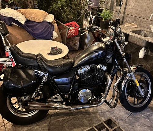 Honda 750 Año 88 Completamente Al Día Rev Tec 02/26se Vende