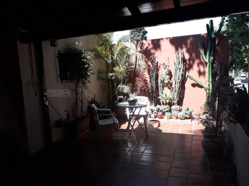 Casa Chalet En Venta Ubicado En Villa Urquiza, Capital Federal, Buenos Aires