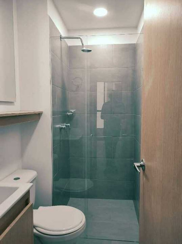 Imagen 7 de 12 de Vendo Apartamento En Calasanz