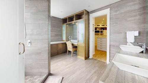 Se Vende Departamento Remodelado En La Jolla (v)