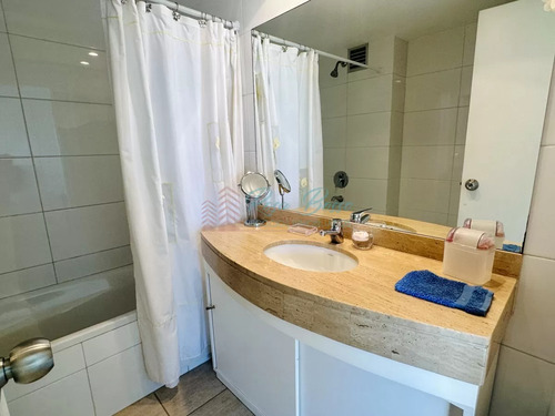 Alquiler De Apartamento De 3 Dormitorios + Dependencia En Amplia Planta En Playa Brava
