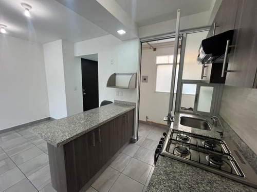 Departamento En Venta En Primer Nivel, Ubicado Sobre Calzada De Tlalpan., Cdmx.