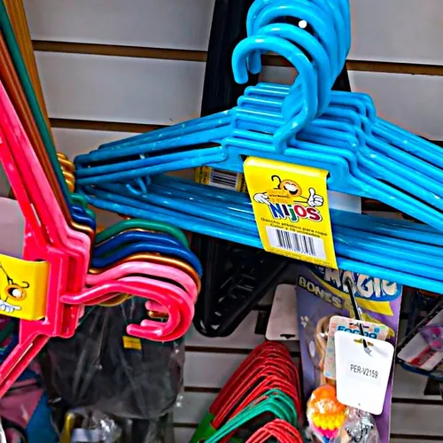 Ganchos de ropa de colores hotsell