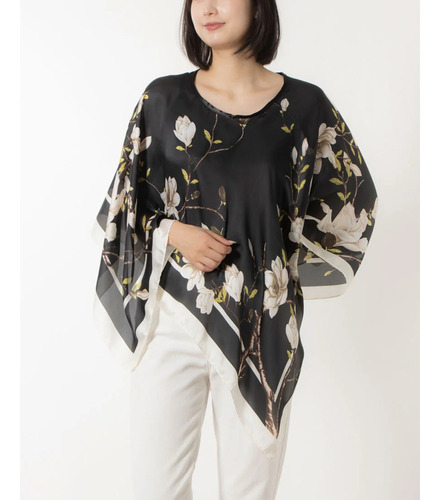 Chal Blusa Elegante Paula: Pieza Con Estampado Clásico