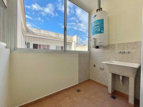 Imagen 23 de 26 de Venta De Depto 2 Amb. V. Luro C/ Lavadero Y Balcon