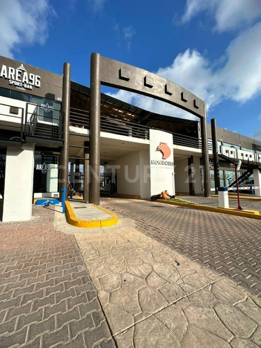 Local Comercial En Renta En Plaza Montecarlo Mazatlán Sinaloa