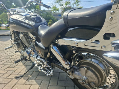Shadow 750