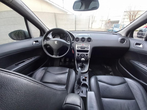 Peugeot 408 2.0 Allure 143cv
