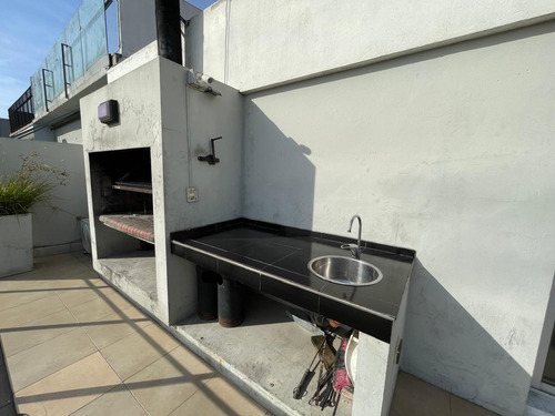 Departamento 2 Amb Fte. C-bcon Cochera Y Amenities Seguridad 24 Hs