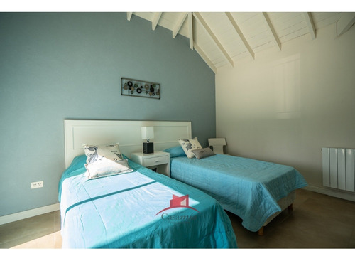 Pinamar , Casa Cul De Sac De Alamos Con Piscina Y Gas Natural