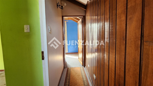 Casa En Venta De 5 Dorm. En Ñuñoa
