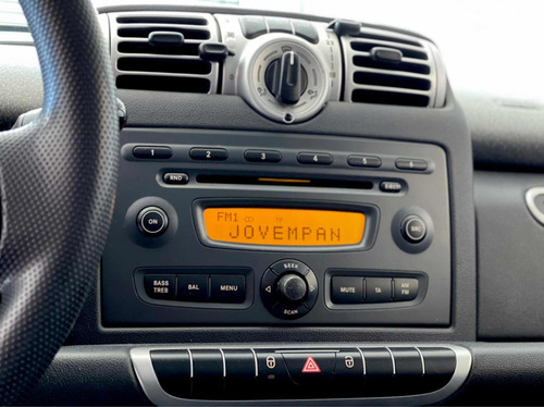 Imagem 6 de 11 de Smart Fortwo 1.0 Coupe 2010 37.000km Com Capas De Couro Novo