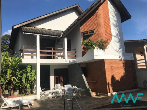 Casa Com 03 Suítes, Sauna E Piscina Aquecida - 1577