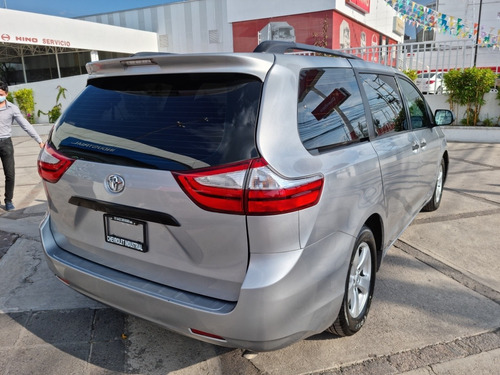 Imagen 4 de 15 de Toyota Sienna 2016 3.5 Ce At