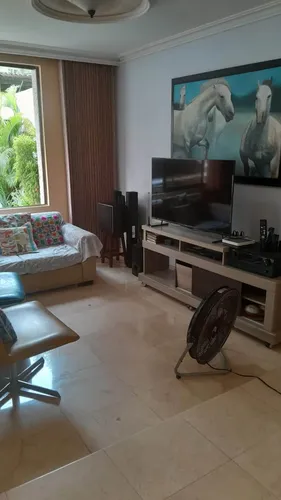 Elegancia Y Confort En Un Solo Lugar, Casa De Ensueño En Venta Con Excelente Ubicación Cod. 43368