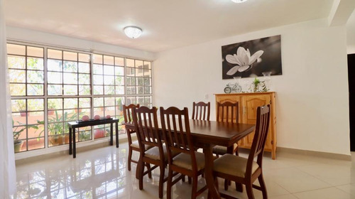 Edificio En Venta En Colonia Pátzcuaro, Pátzcuaro, Michoacán De Ocampo