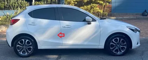 Puerta Trasera Derecha Mazda 2 2016 -2025 (Usado)