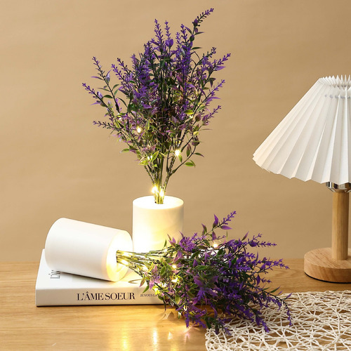 Decoración De Luz Nocturna En Maceta De Lavanda