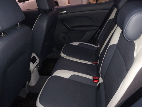 Imagen 12 de 14 de Volkswagen T-cross Comfortline 200 Tsi At My22 #17