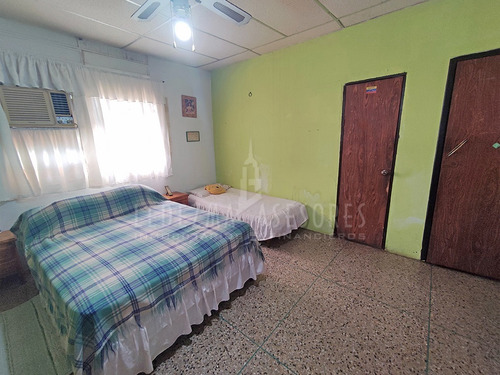 Imagen 6 de 10 de Ledezma Asesores Vende Casa Con Terreno Amplio, Situada Entre La Avenida Bolívar Y La Principal De Las Moreas, Ciudad Bolívar - Venezuela