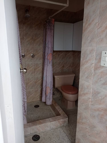 Imagen 8 de 11 de Confortable Apartamento En Alquiler
