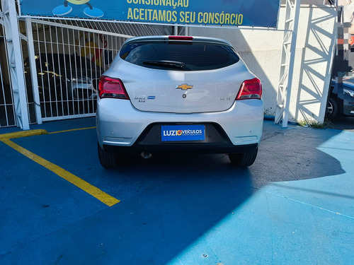 Chevrolet Onix Chevrolet Onix LT 1.4 8V FlexPower 5p Mec.